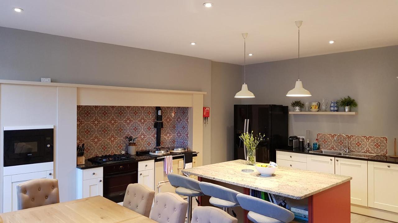 Gorgeous Central Edinburgh 3-Bedroom Apartment 외부 사진