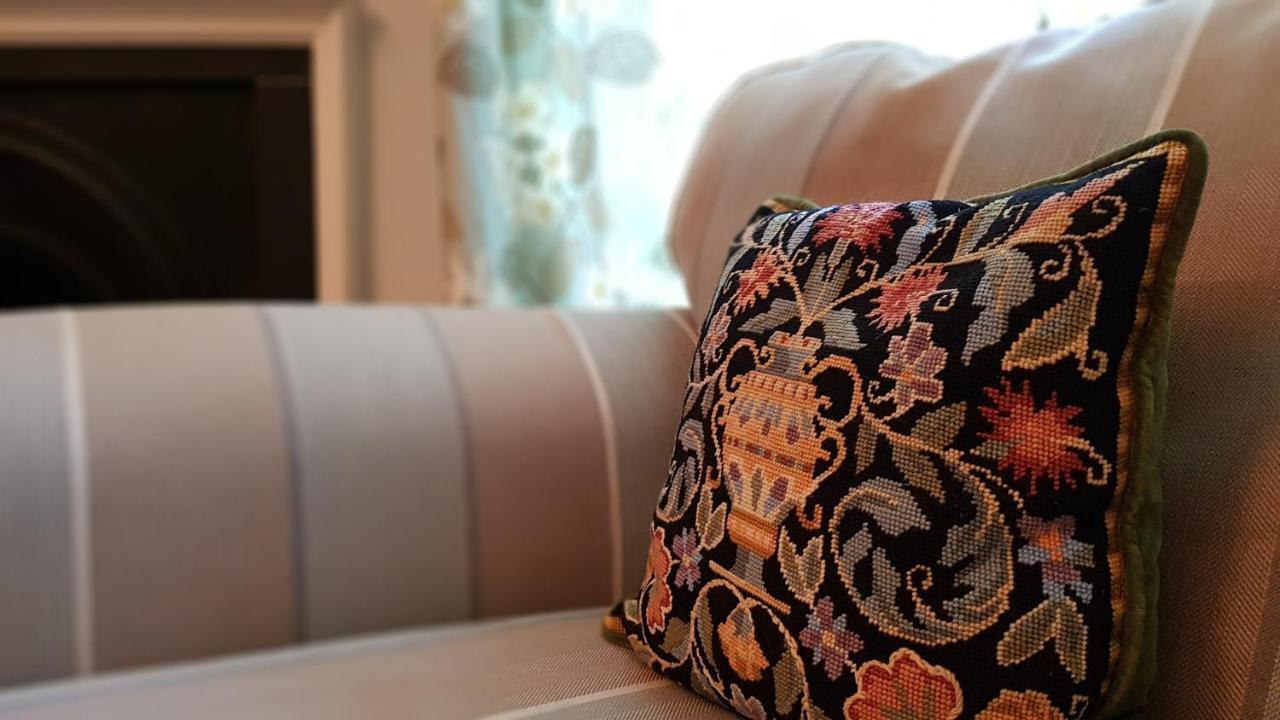 Gorgeous Central Edinburgh 3-Bedroom Apartment 외부 사진